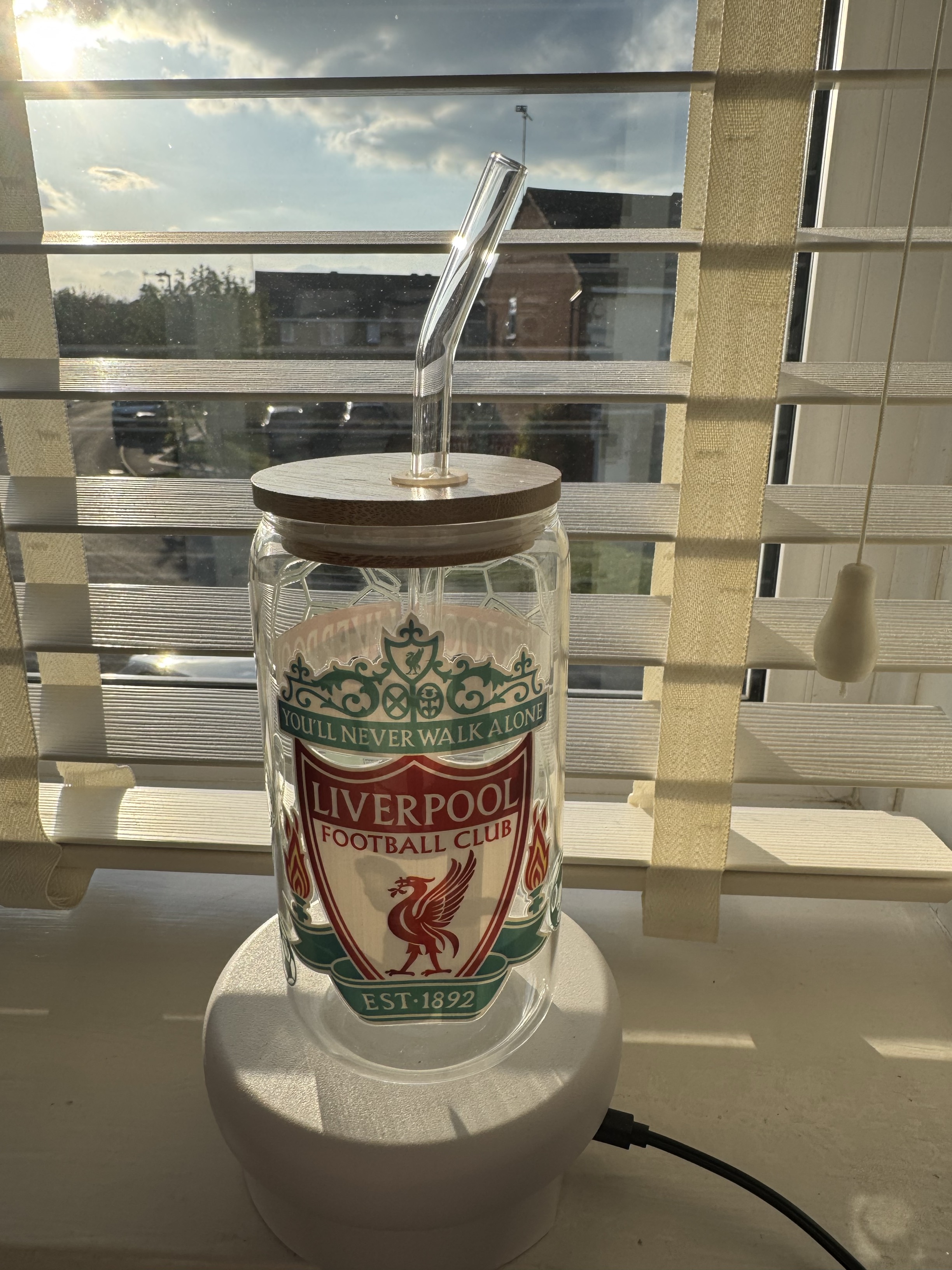 Liverpool FC glass Tumbler. Can be personalised with any text on the lid.